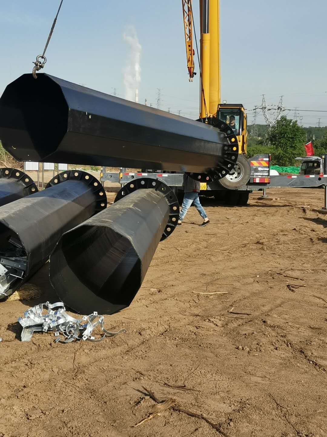 河北電力鋼樁基礎 電力鋼管塔 電力鋼管桿生產廠家 地腳螺栓