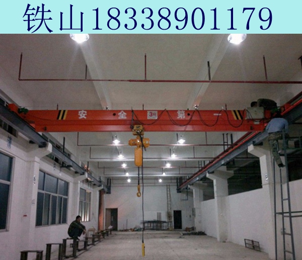 廣東湛江行車行吊HQK-A2主今雙鉤聯動控制臺工作條件